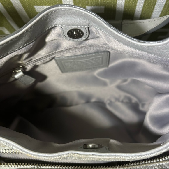 Genuine Coach Silver & Gray Leather Logo And Signature Fabric Handbag & Wristlet - Picture 14 of 16